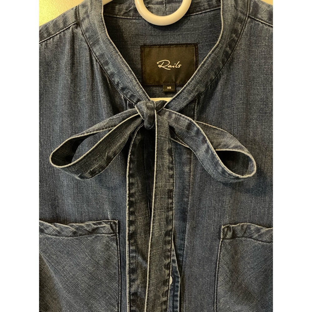 Anthropologie Rails Rosalee Tie Chambray Top - Picture 5 of 9